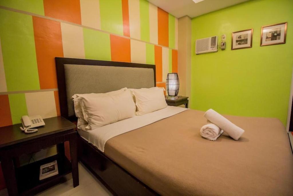 The Red Palm Suites And Restaurant Butuan City Luaran gambar