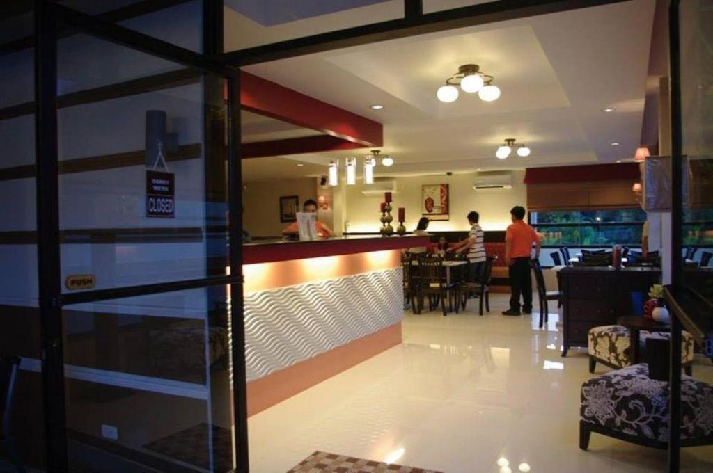 The Red Palm Suites And Restaurant Butuan City Luaran gambar